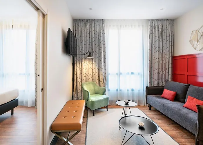 Отель Vincci Consulado De